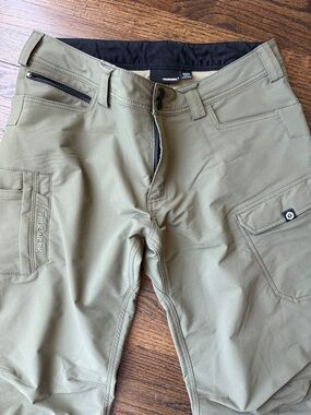 Like new Truewerk men’s work pants